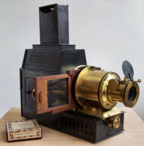 Lantern slide projector